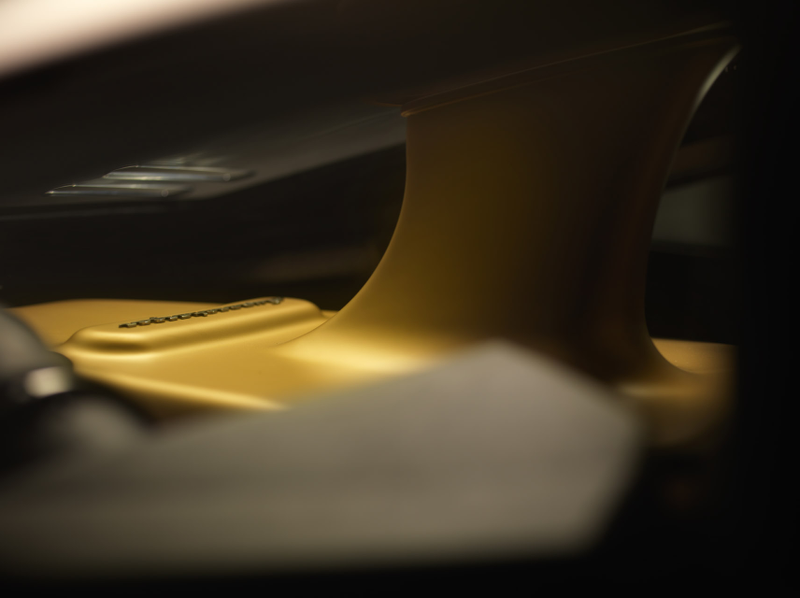 Illustration for article titled Spyker Is Back With 525 HP From Audi And Exposed Manual Gearboxes